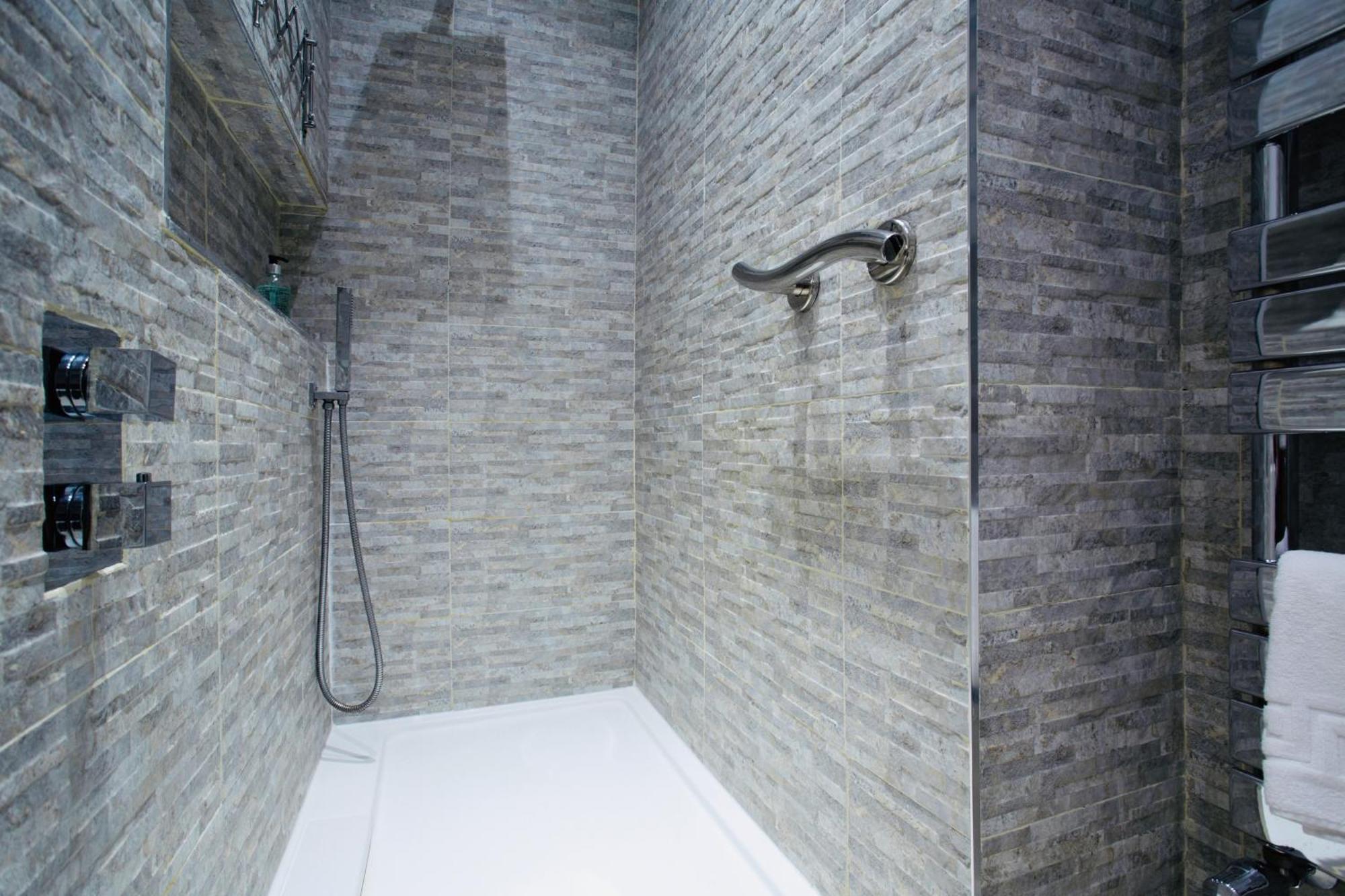 Harrogate Holiday Apartments - Courtyard Mews - Garden Exterior photo